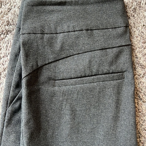 RW&CO Dress pant Legging - Size Small - Picture 3 of 3